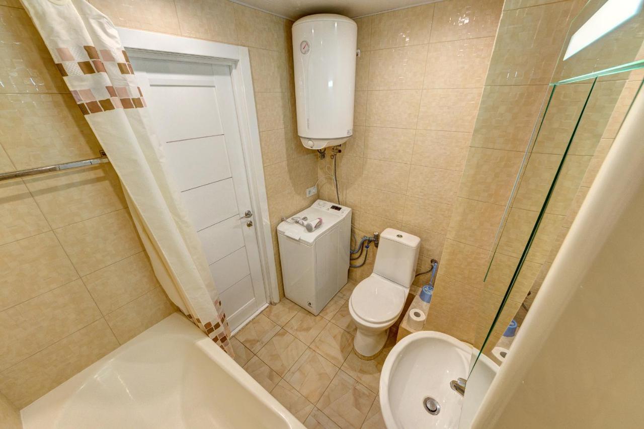 Excellent Apartment Druzhby Narodov Boulevard 3A. Lybedskaya Metro Station Kyjev Exteriér fotografie